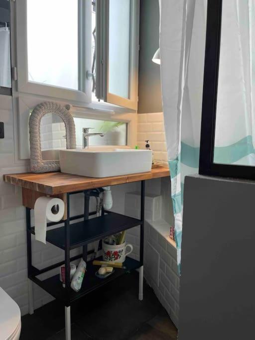 Apartmán Cosy Nest In Montmartre Paříž Exteriér fotografie